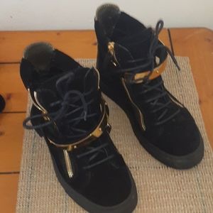 Women's fashion shoes